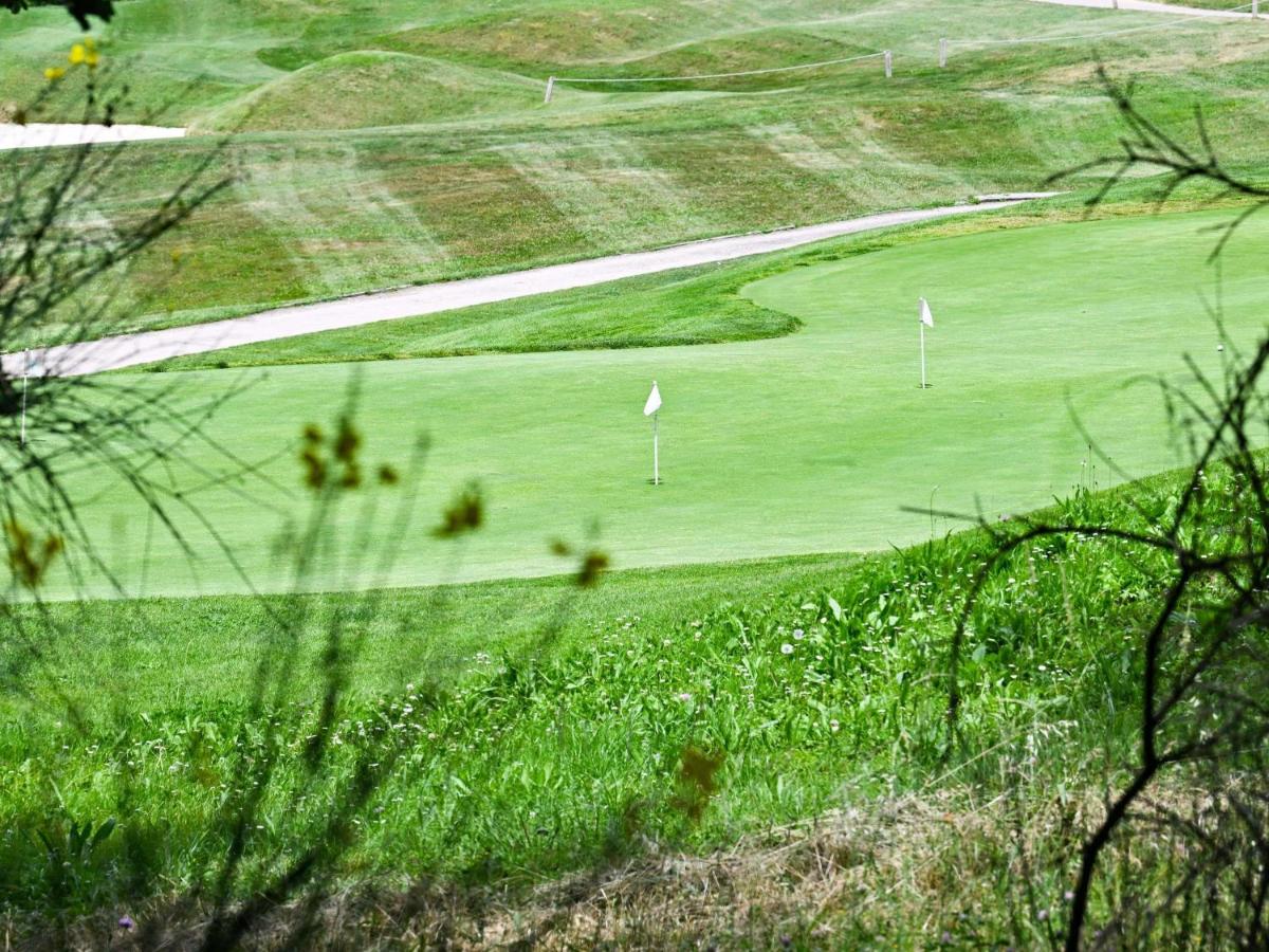 Golf sur le terrain de l'hôtel ou à proximité