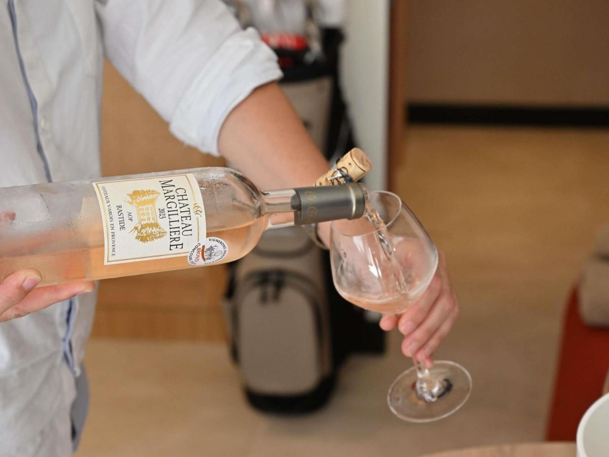 Boissons dans l'établissement Mercure Brignoles Golf de Barbaroux & Spa