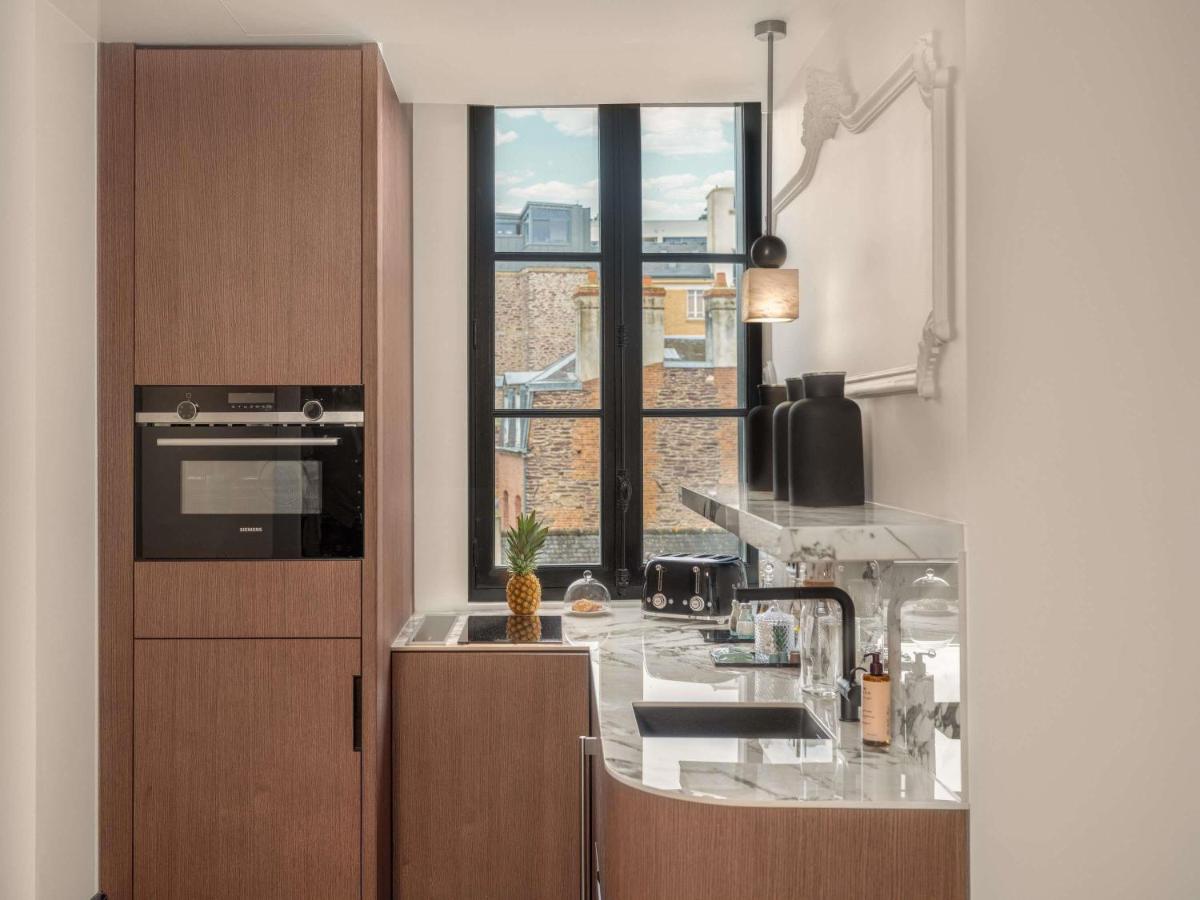 Cuisine ou kitchenette dans l'établissement Balthazar Hotel & Spa Rennes - MGallery Collection