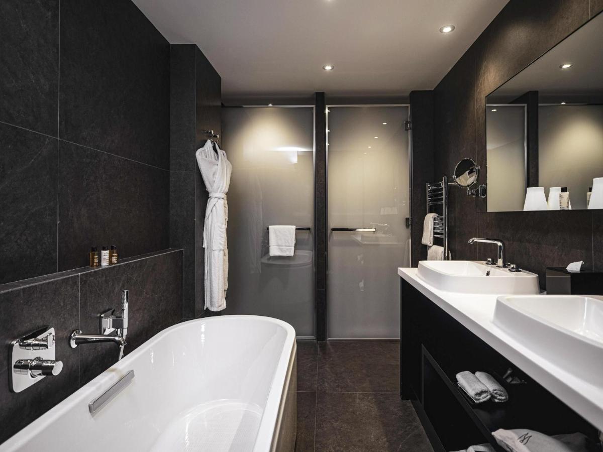 Salle de bains dans l'établissement Balthazar Hotel & Spa Rennes - MGallery Collection