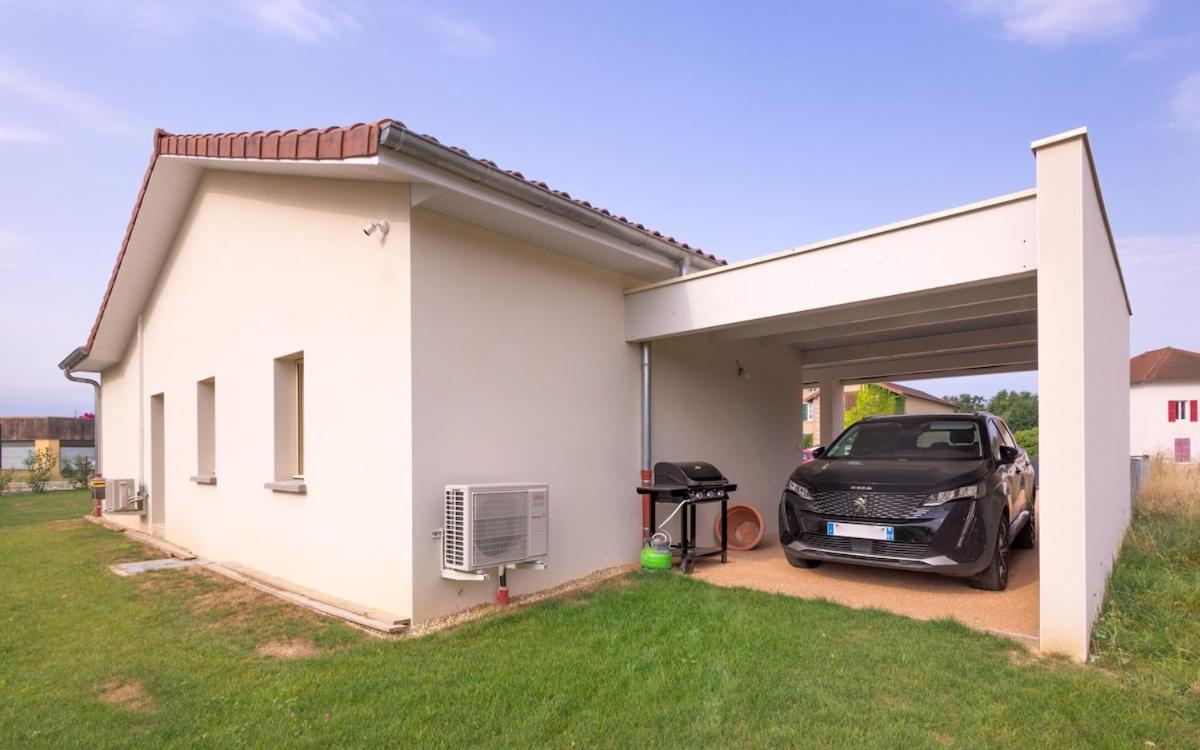 Villa au coeur de Mézériat - Housity