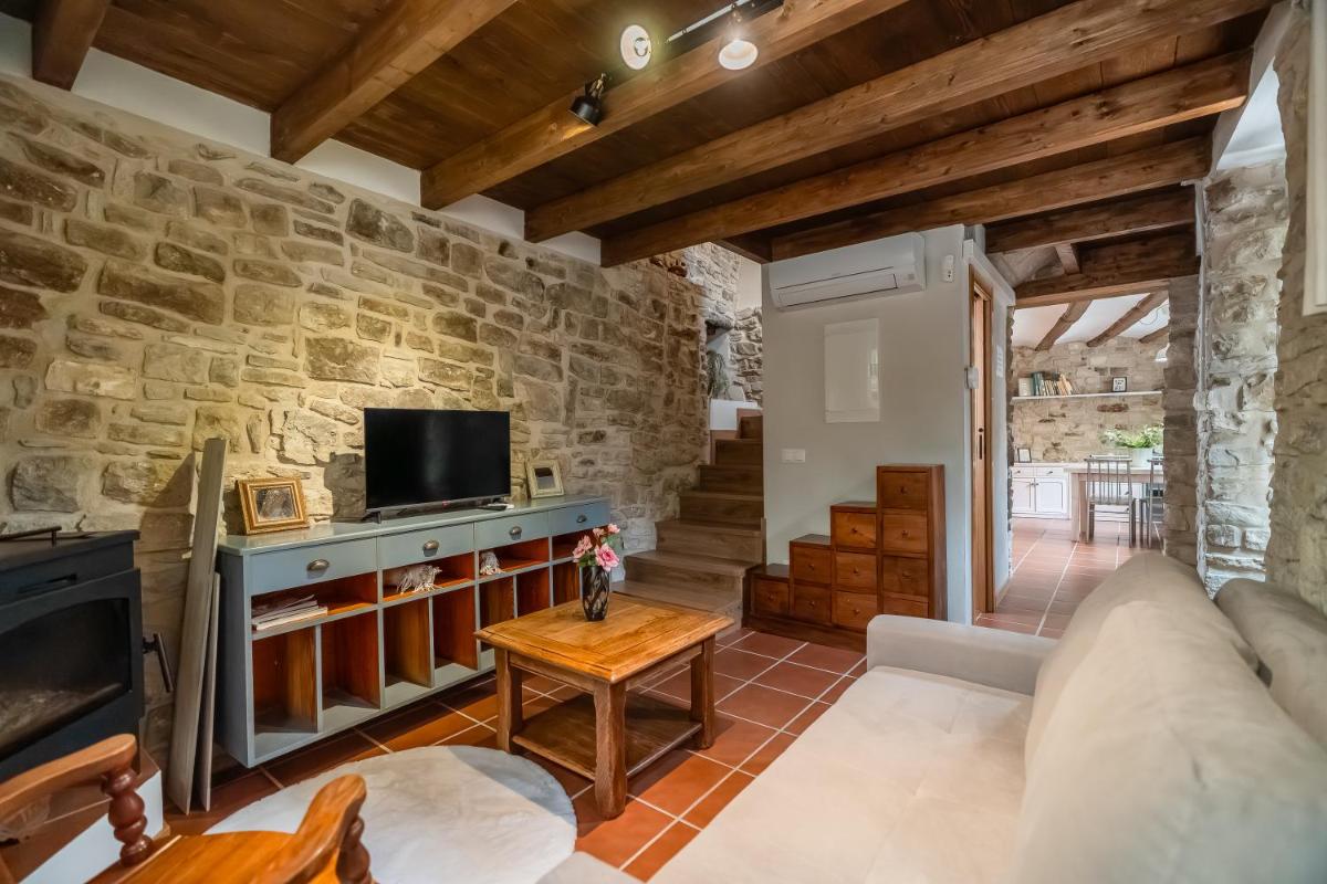 La Caseta de Freixenet Encanto rural y natural - Housity