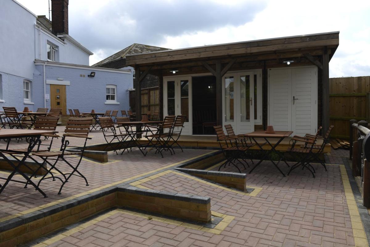 Queen Phillippa - Housity