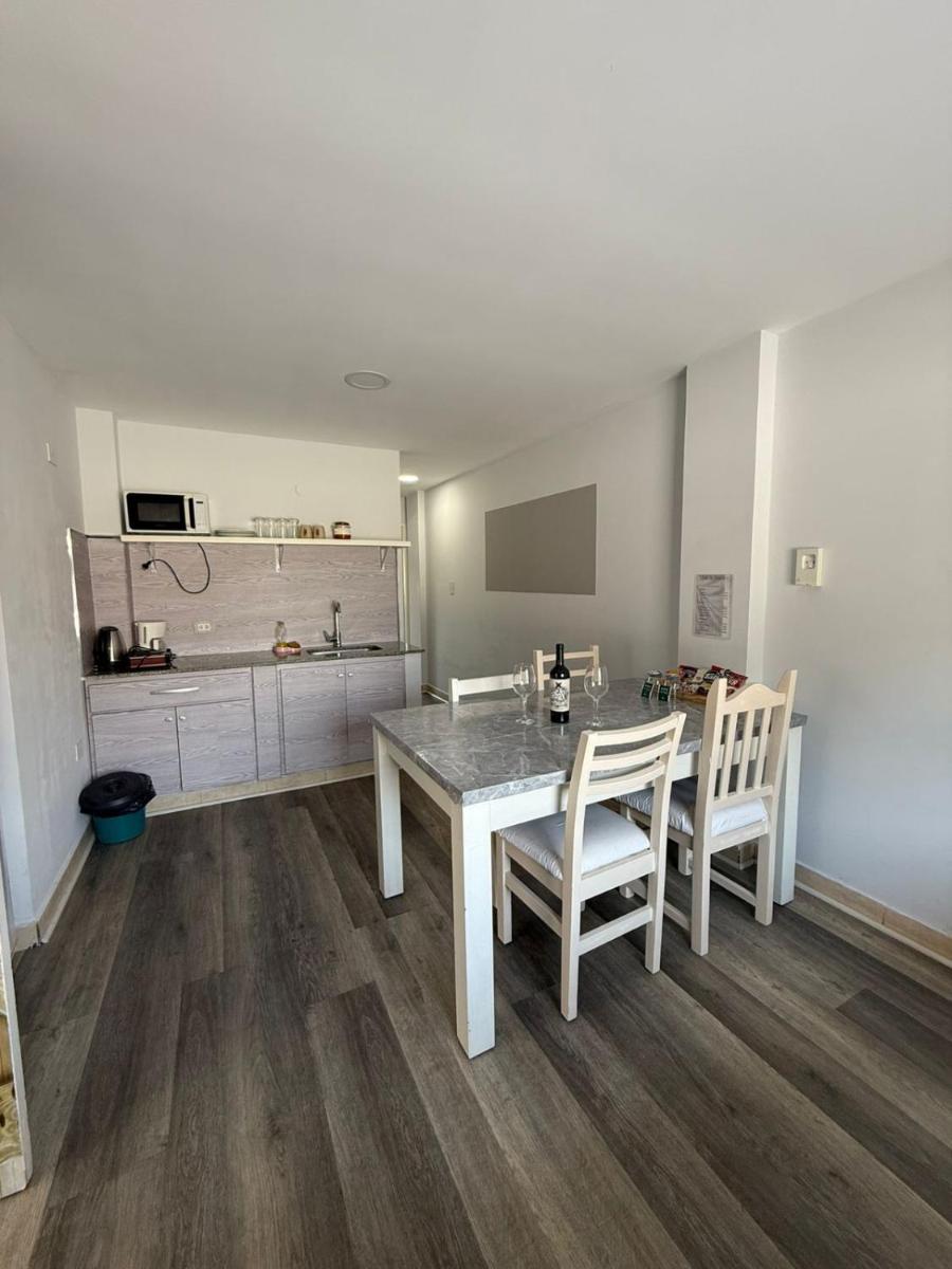 Apartamentos La Posta - Hizvo