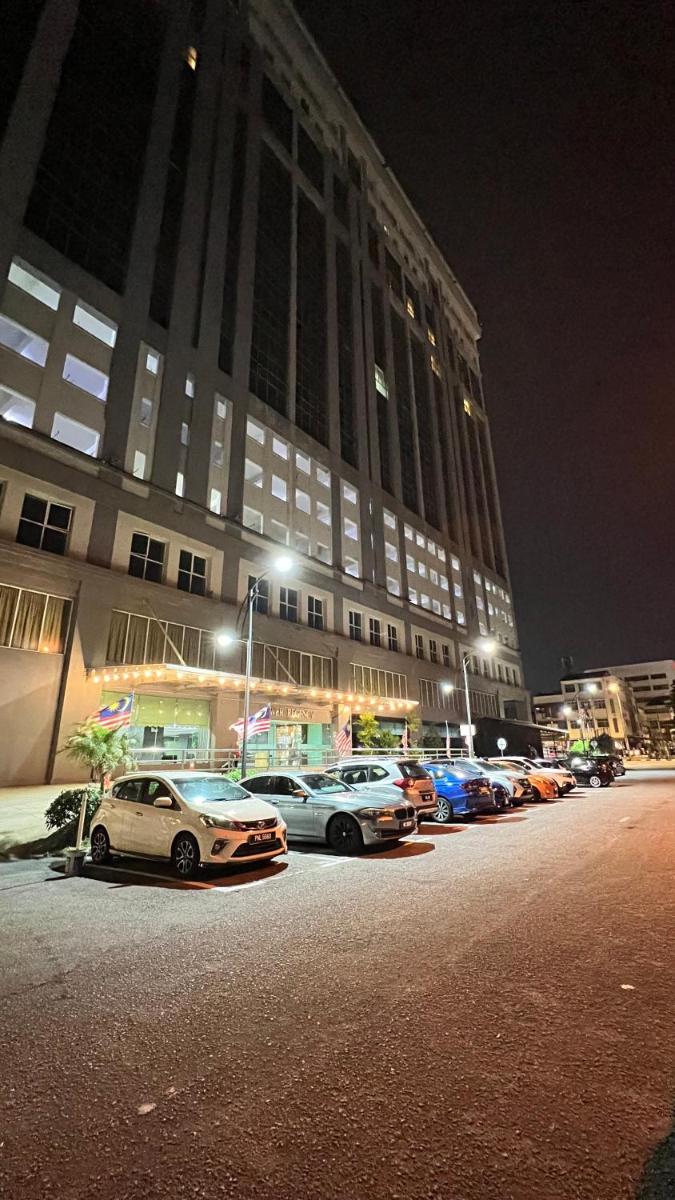 Tower Regency Hotel & Apartments - Housity