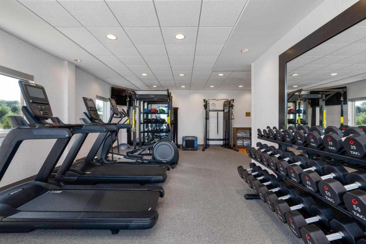 Home2 Suites by Hilton Milwaukee Brookfield - Housity