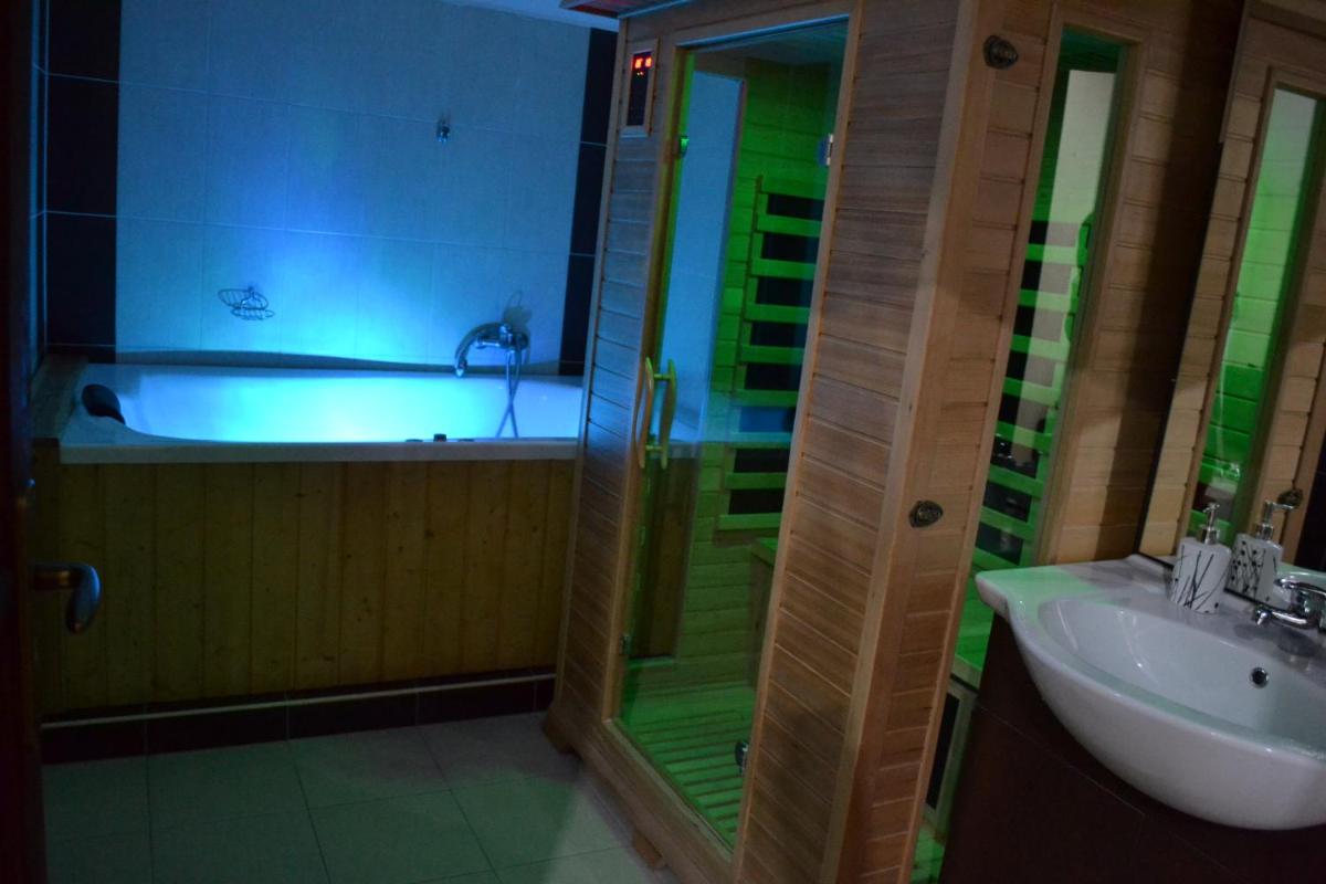 Suitetrails - Ezüstfenyő Hotel