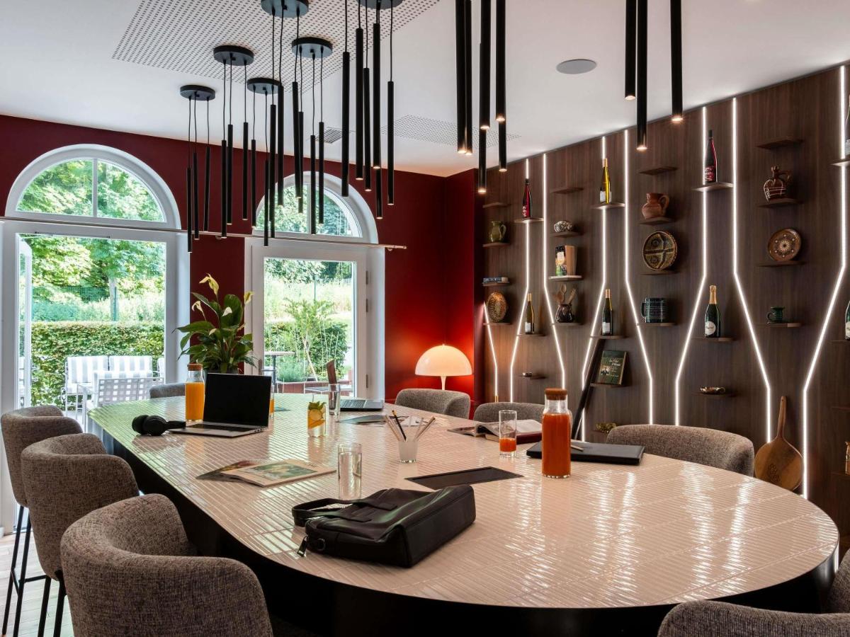 Restaurant ou autre lieu de restauration dans l'établissement Mercure Maintenon