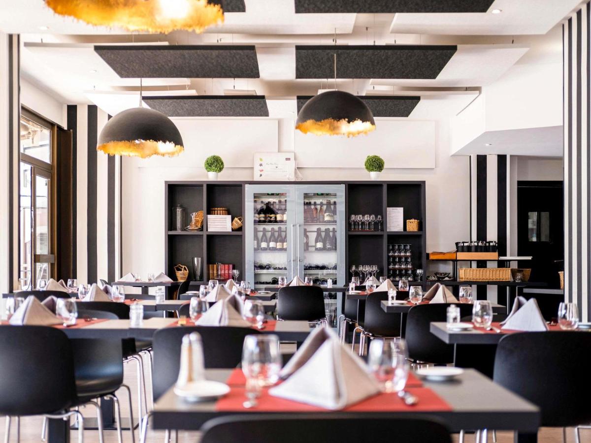 Restaurant ou autre lieu de restauration dans l'établissement Mercure Tours Sud