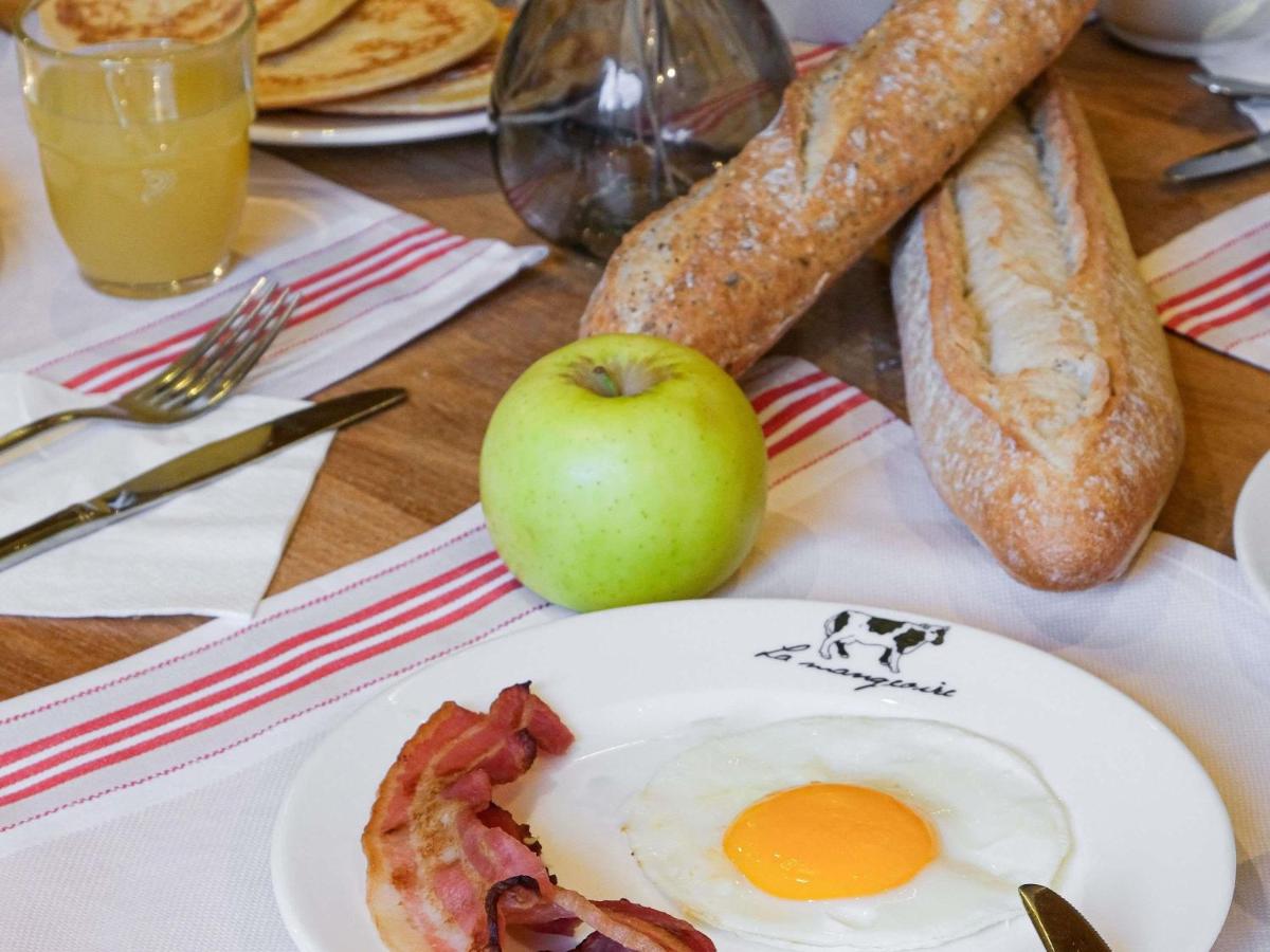 Nourriture dans l'hôtel ou à proximité