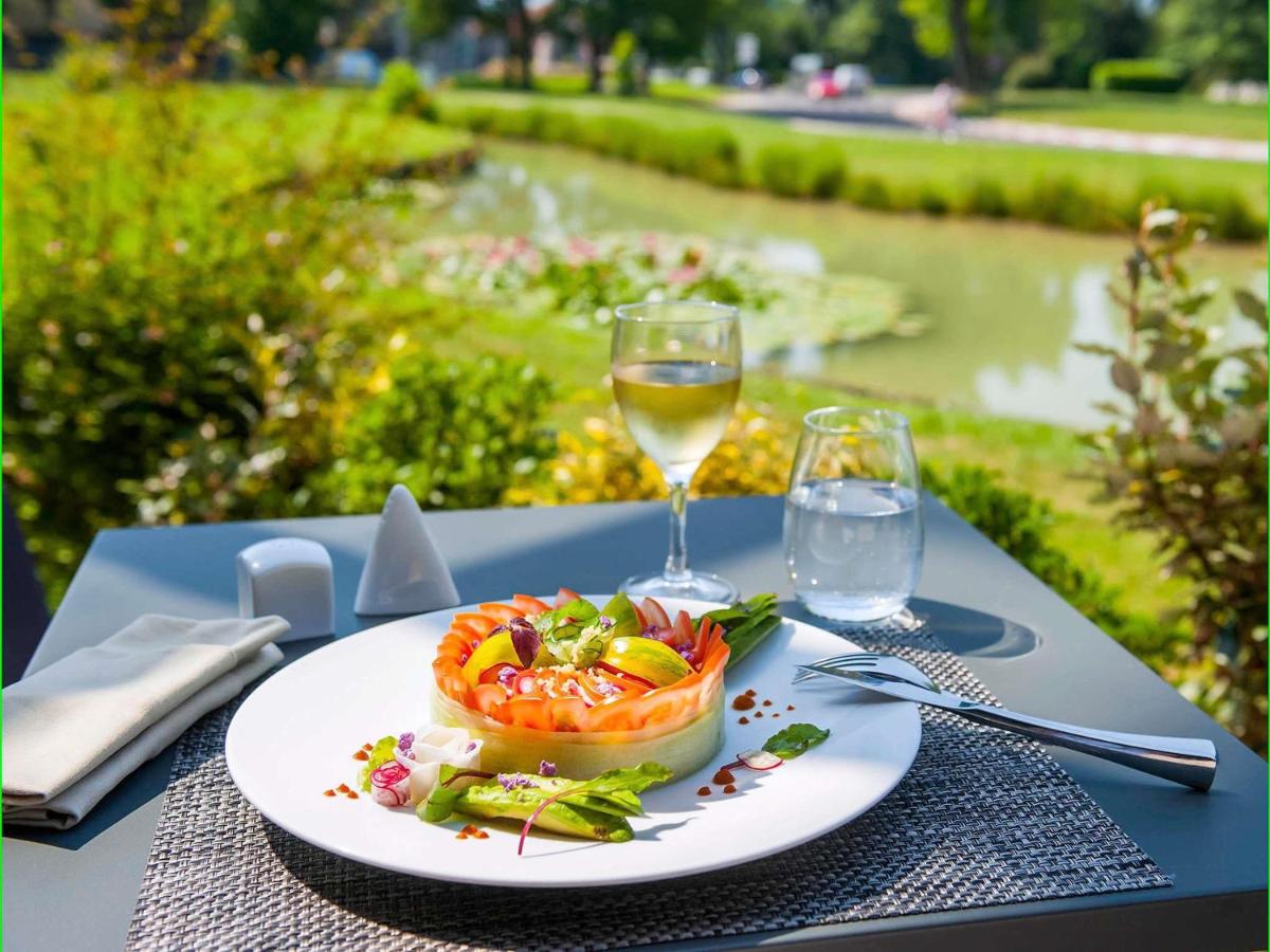 Nourriture dans l'hôtel ou à proximité