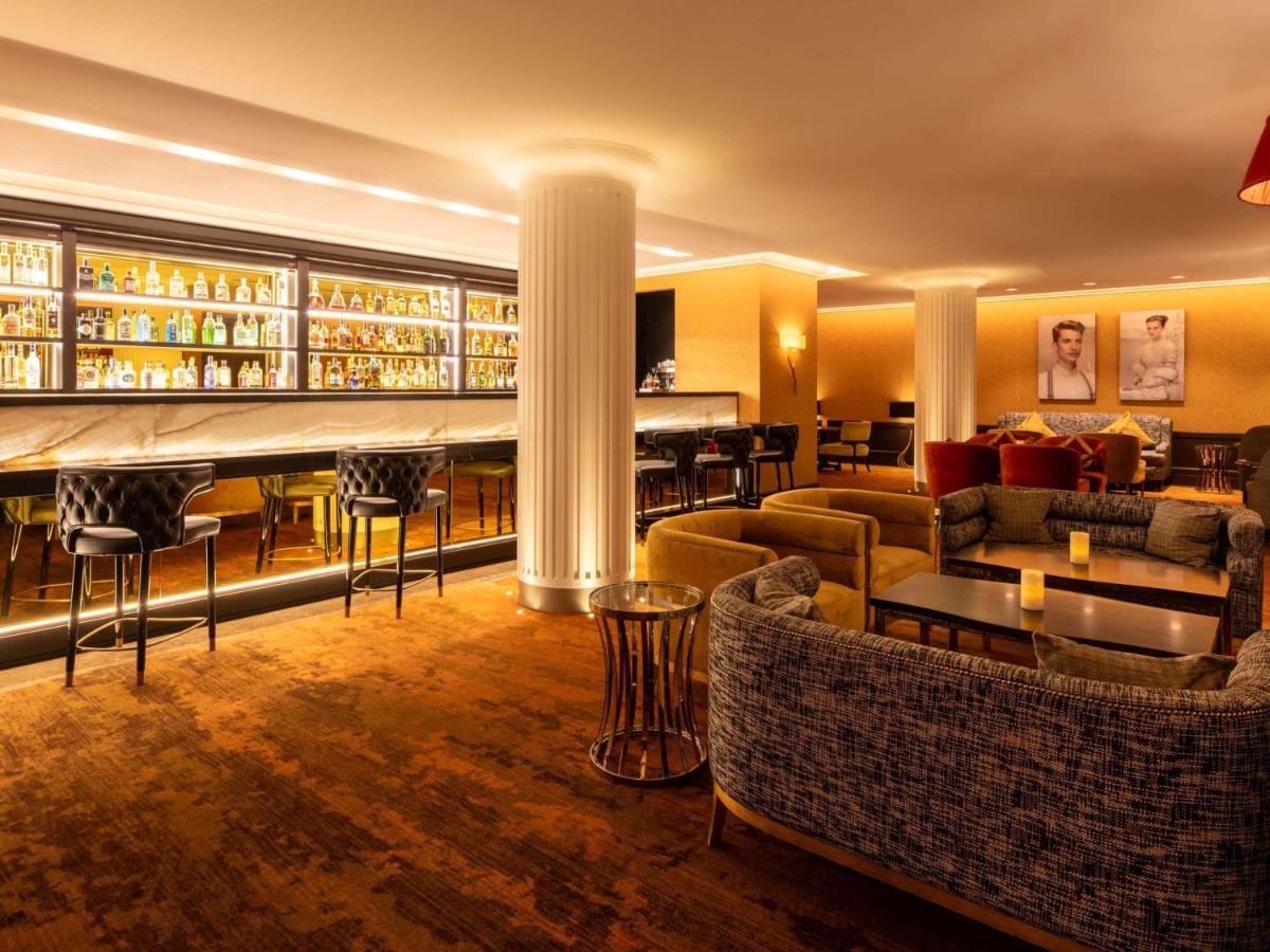 Lounge oder Bar in der Unterkunft Sofitel Frankfurt Opera