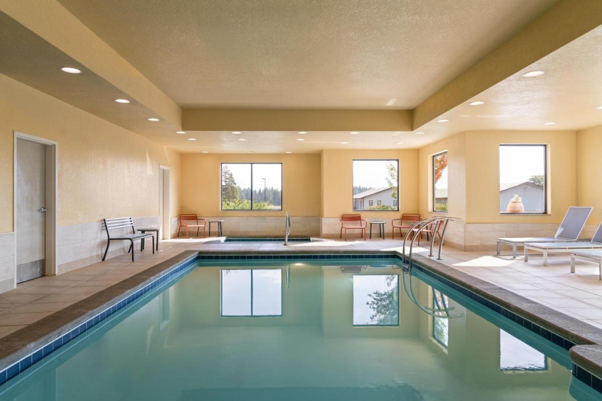 Hampton Inn & Suites Whitefish - Housity