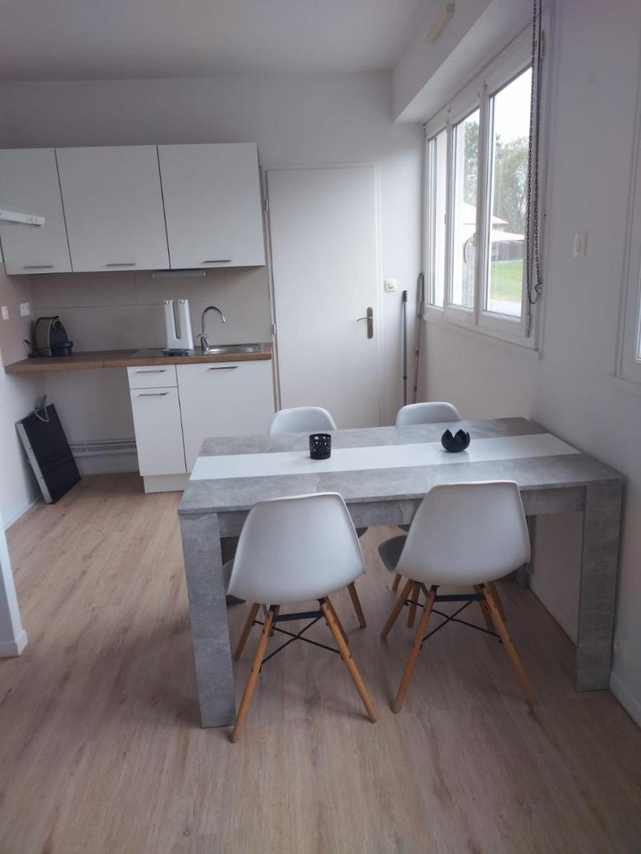 Appartement au bord du Clain parking privatif - Housity