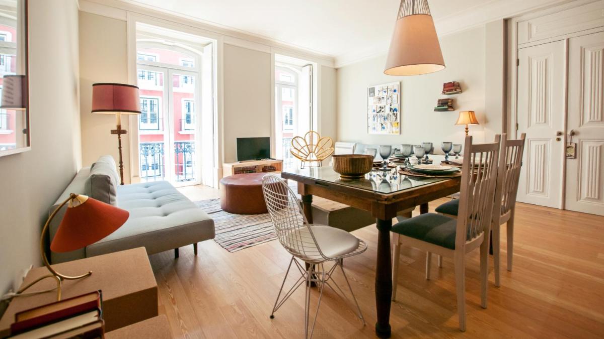 Almaria - Ex Libris Apartments | Chiado - Housity