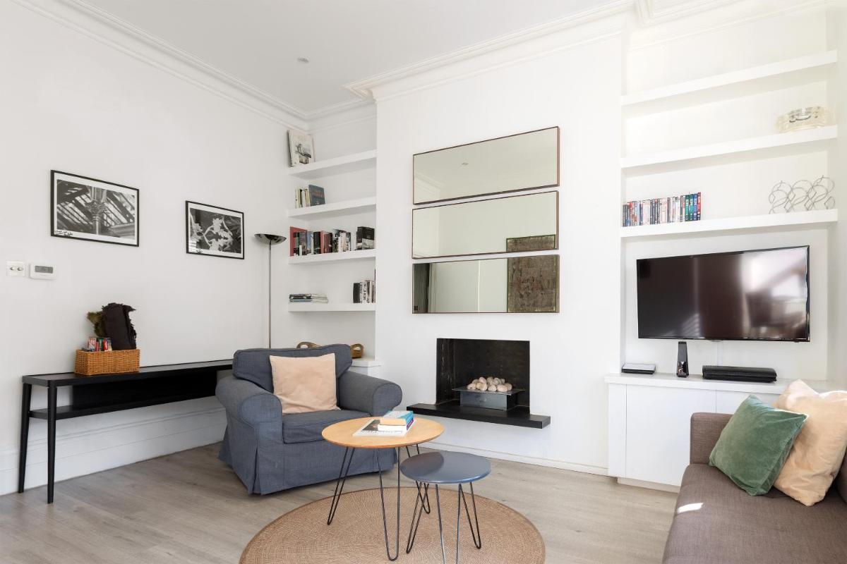 Lovely 2 bedroom flat in the heart of Chelsea - Housity
