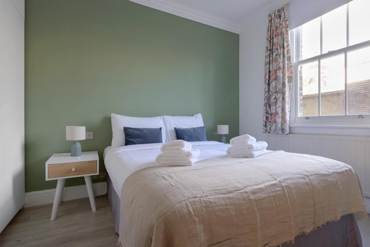 Lovely 2 bedroom flat in the heart of Chelsea - Housity