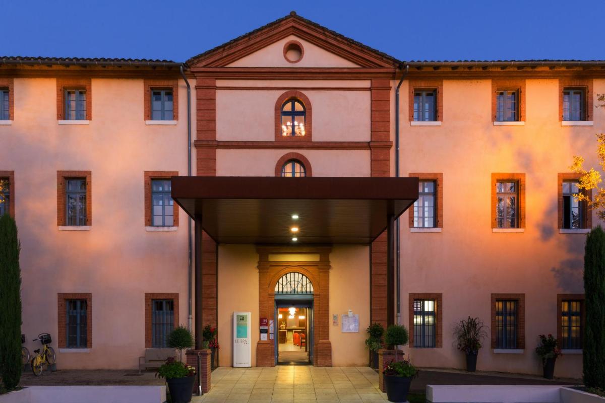 Façade ou entrée de l'établissement Abbaye des Capucins Spa & Resort