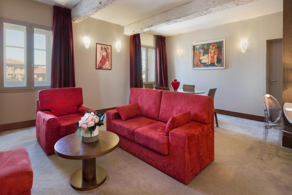 Coin salon dans l'établissement Abbaye des Capucins Spa & Resort