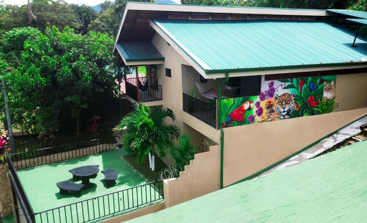 Blu House Nature & Tours - Housity