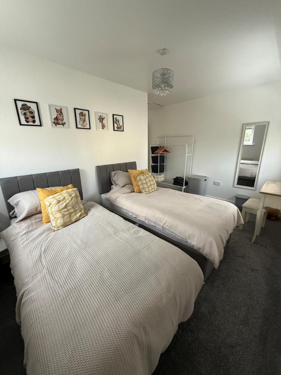 Portishead Coastal Retreat - Housity