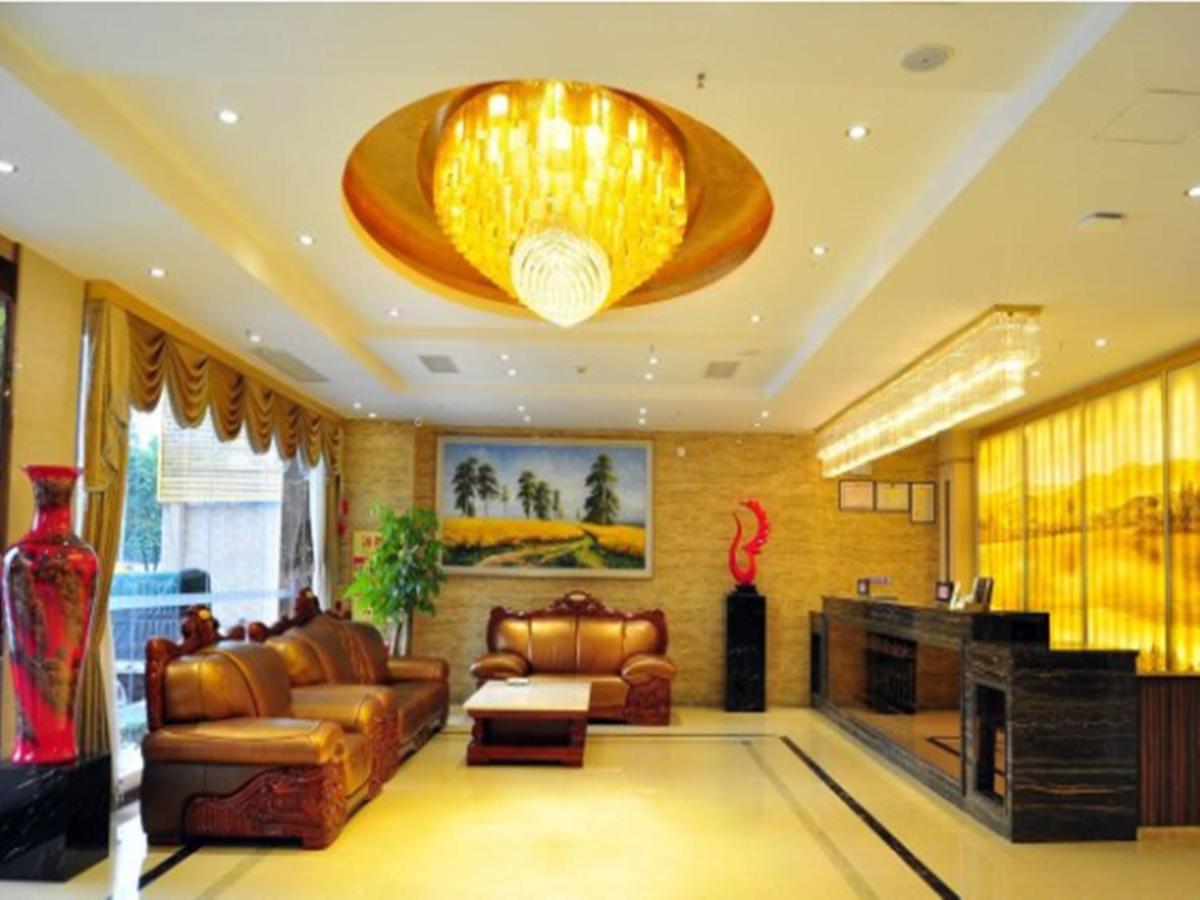 Lavande Hotel Wuhan Railway Station - Housity