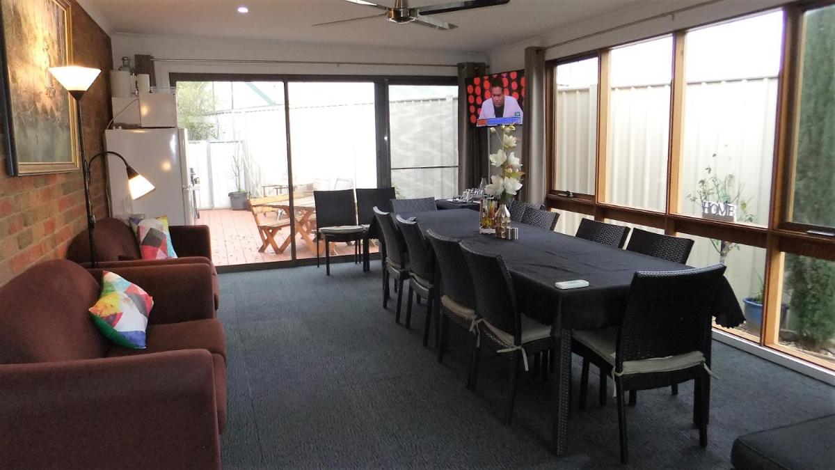 Elwood House - Housity