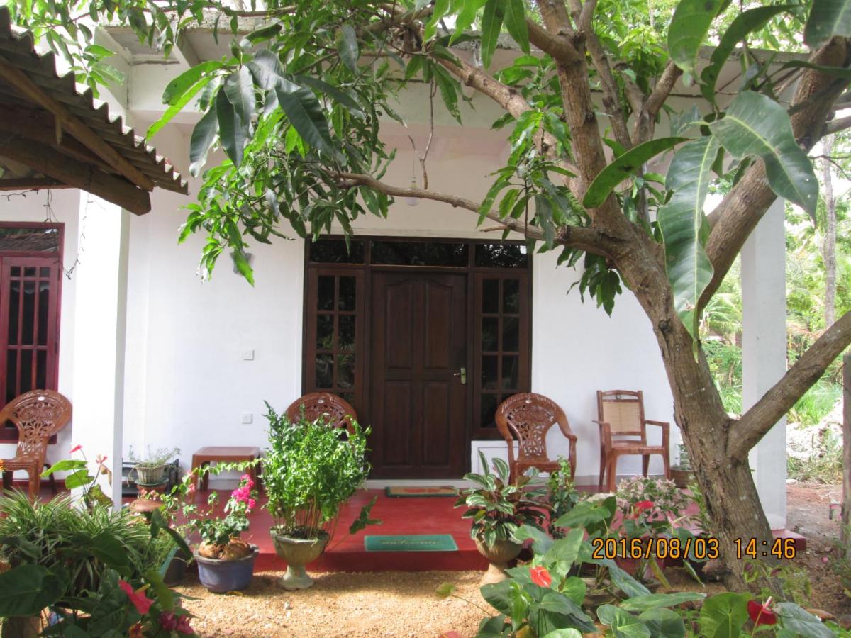 Sigiriya River Side Home Stay - Housity
