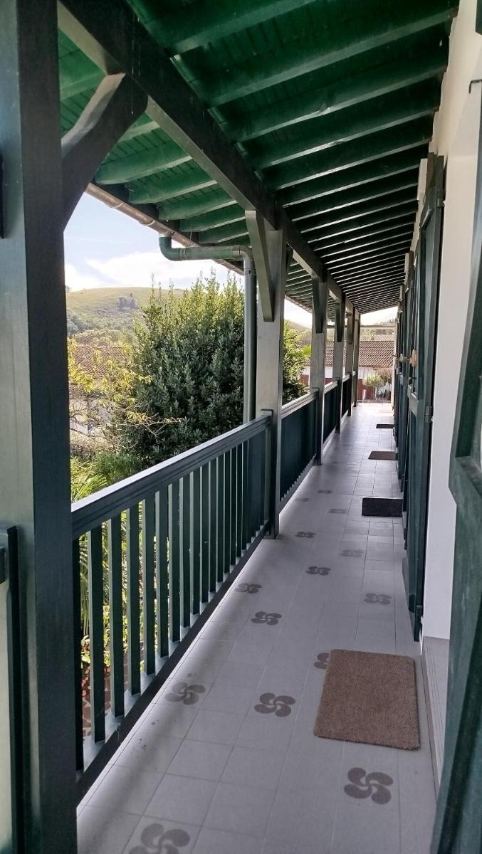 Balcon ou terrasse dans l'établissement Hotel Trinquet
