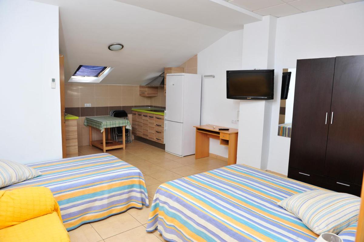 Hostal Via Del Caminante - Housity