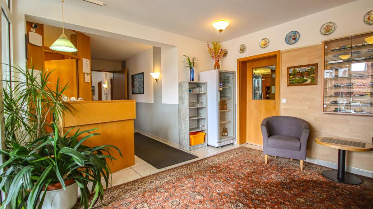 Hotel Fausel - Housity