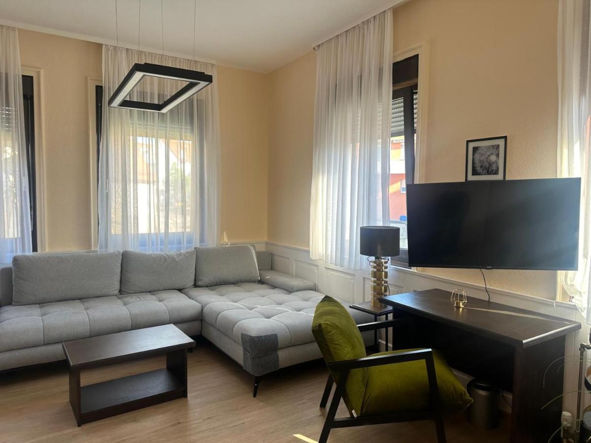 Hotel Neue Traube - Housity