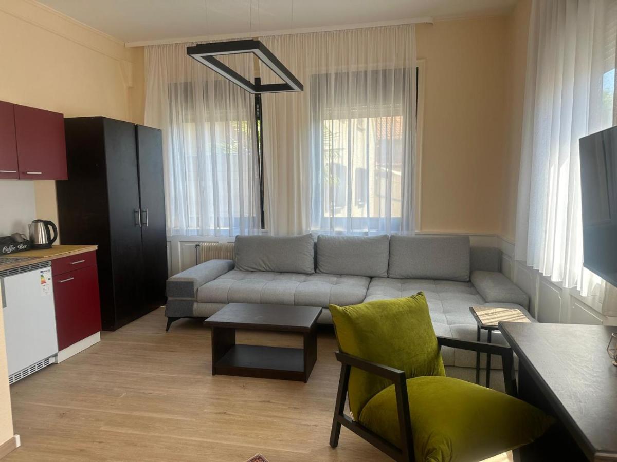 Hotel Neue Traube - Housity