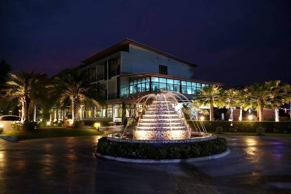 Ray Hotel Buriram - Housity