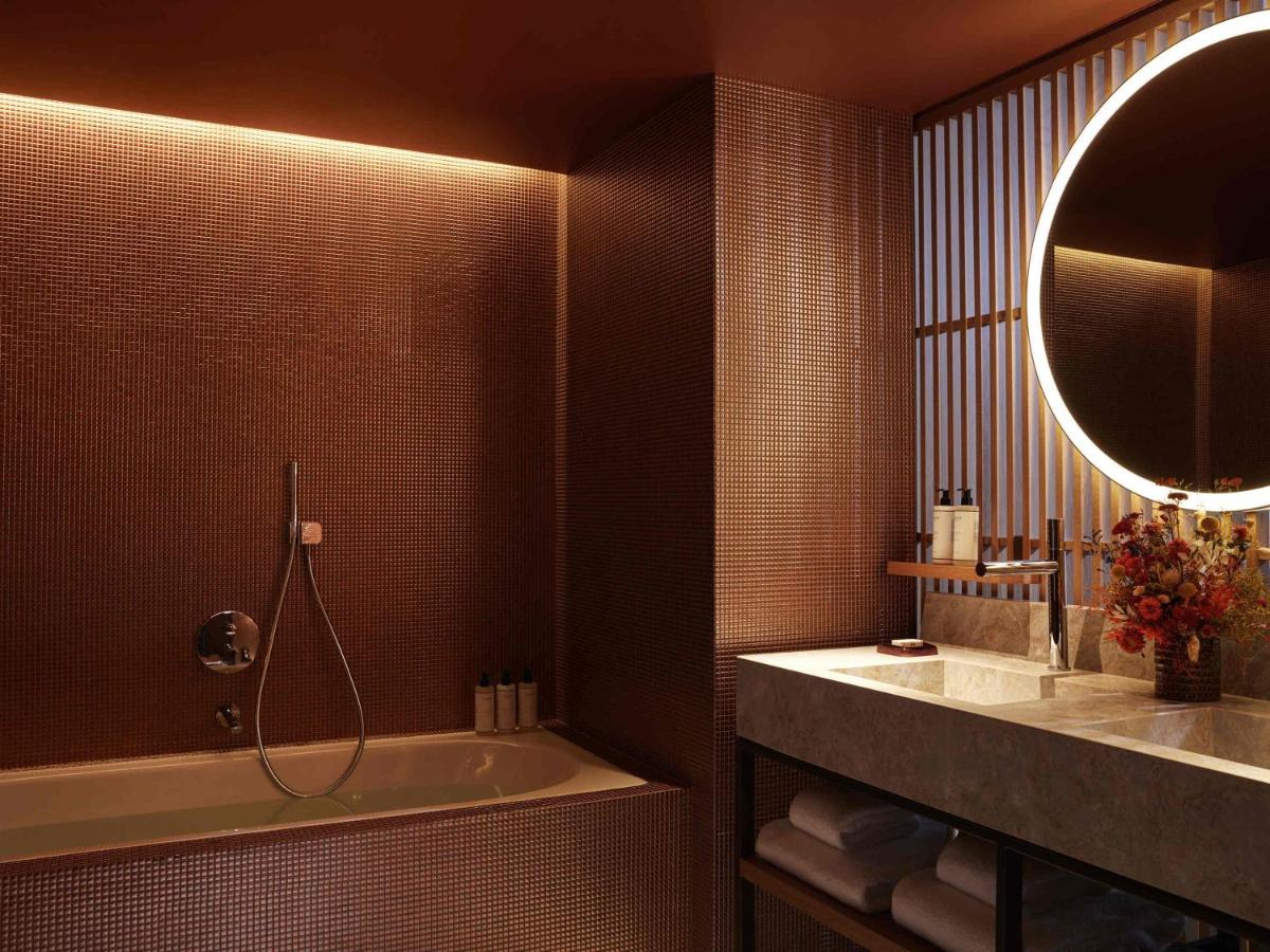 Salle de bains dans l'établissement SO/ Paris Hotel