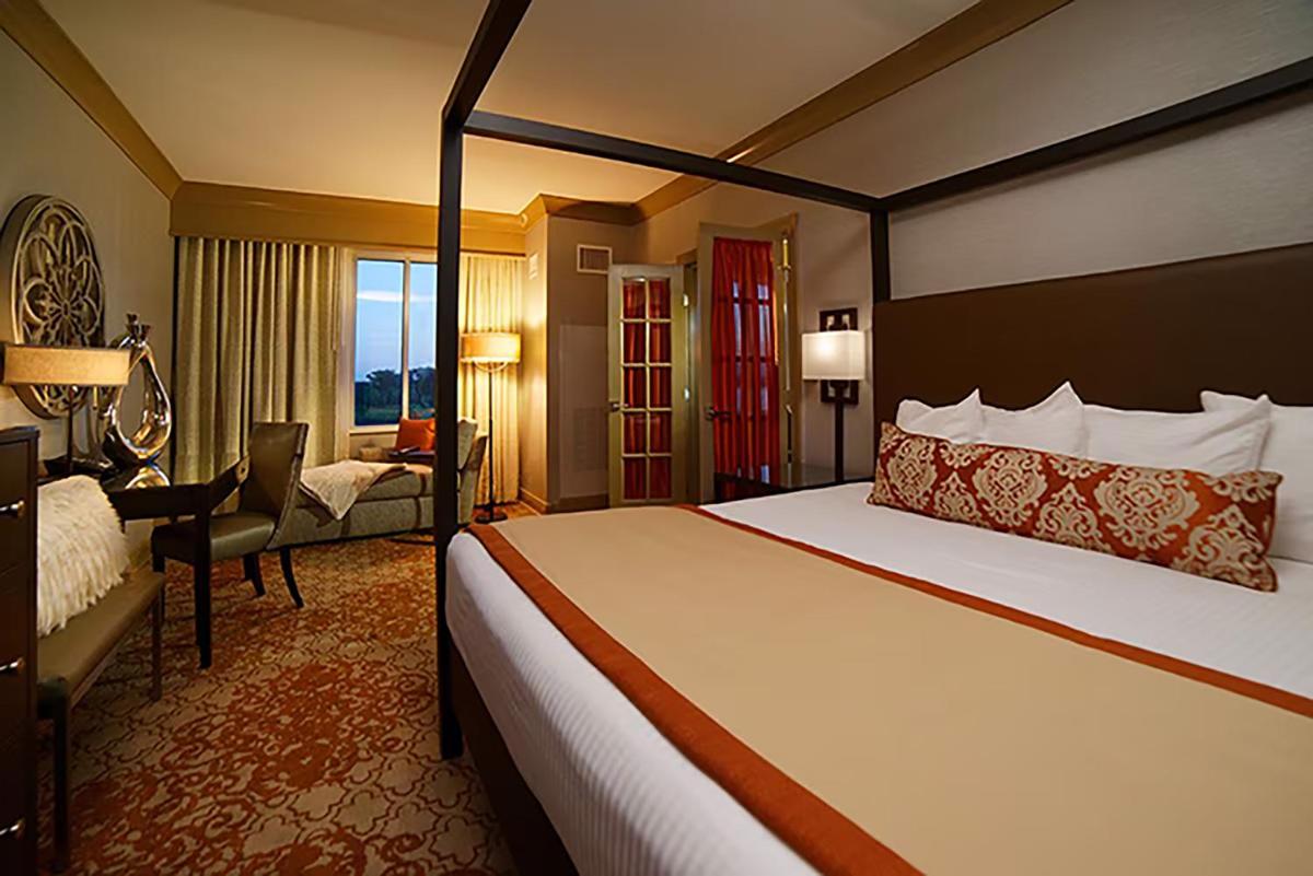 Riverwalk Casino Hotel - Housity