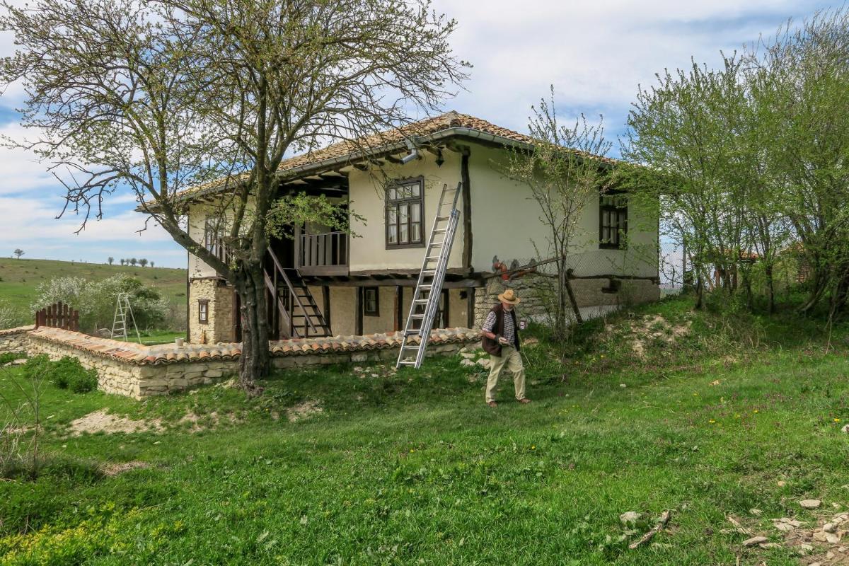 Botev Houses - Housity