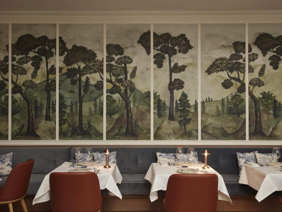 Restaurant ou autre lieu de restauration dans l'établissement Maison Delano Paris