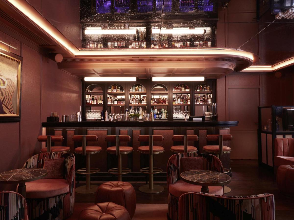 Salon ou bar de l'établissement Maison Delano Paris