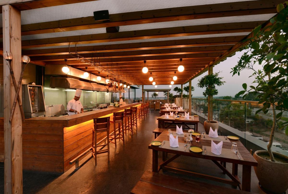 Suitetrails - Grand Plaza Lords Inn Jammu