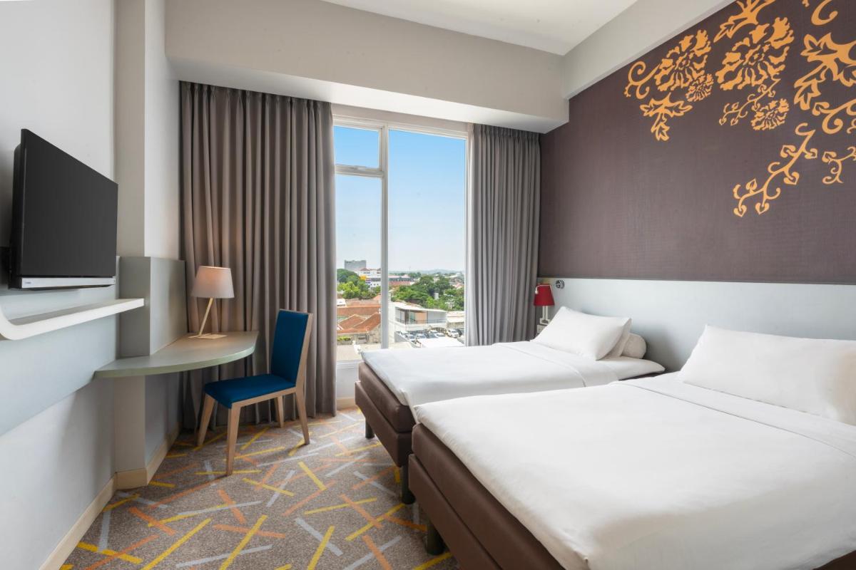 Ibis Styles Malang - Housity