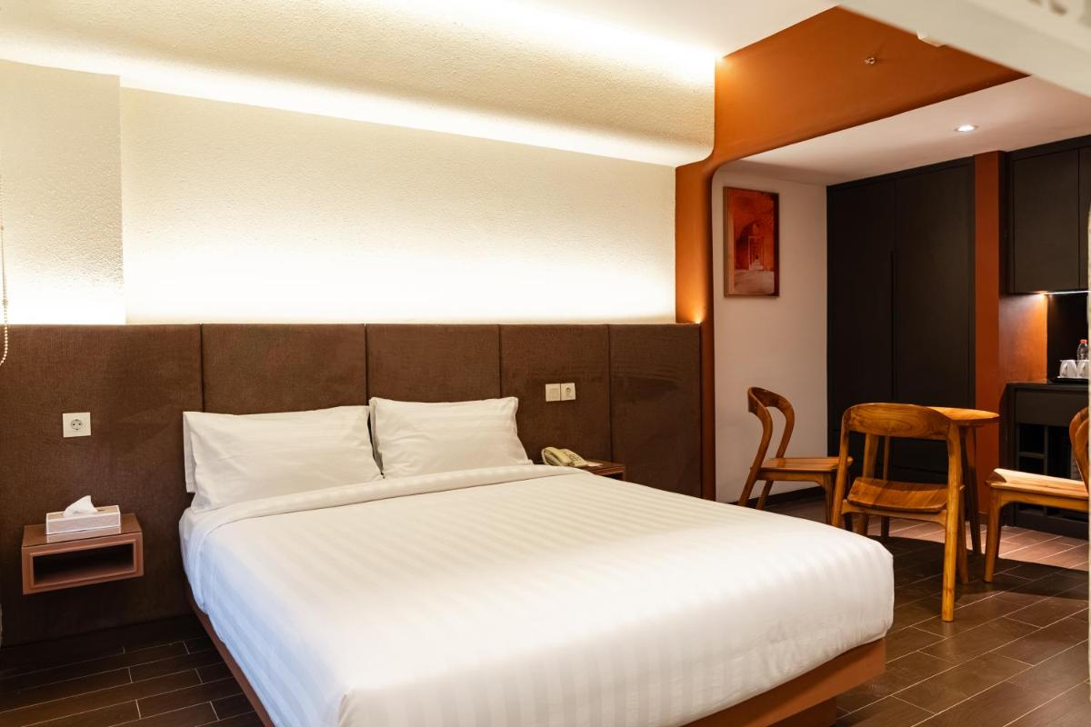 Omar Hotel - Housity