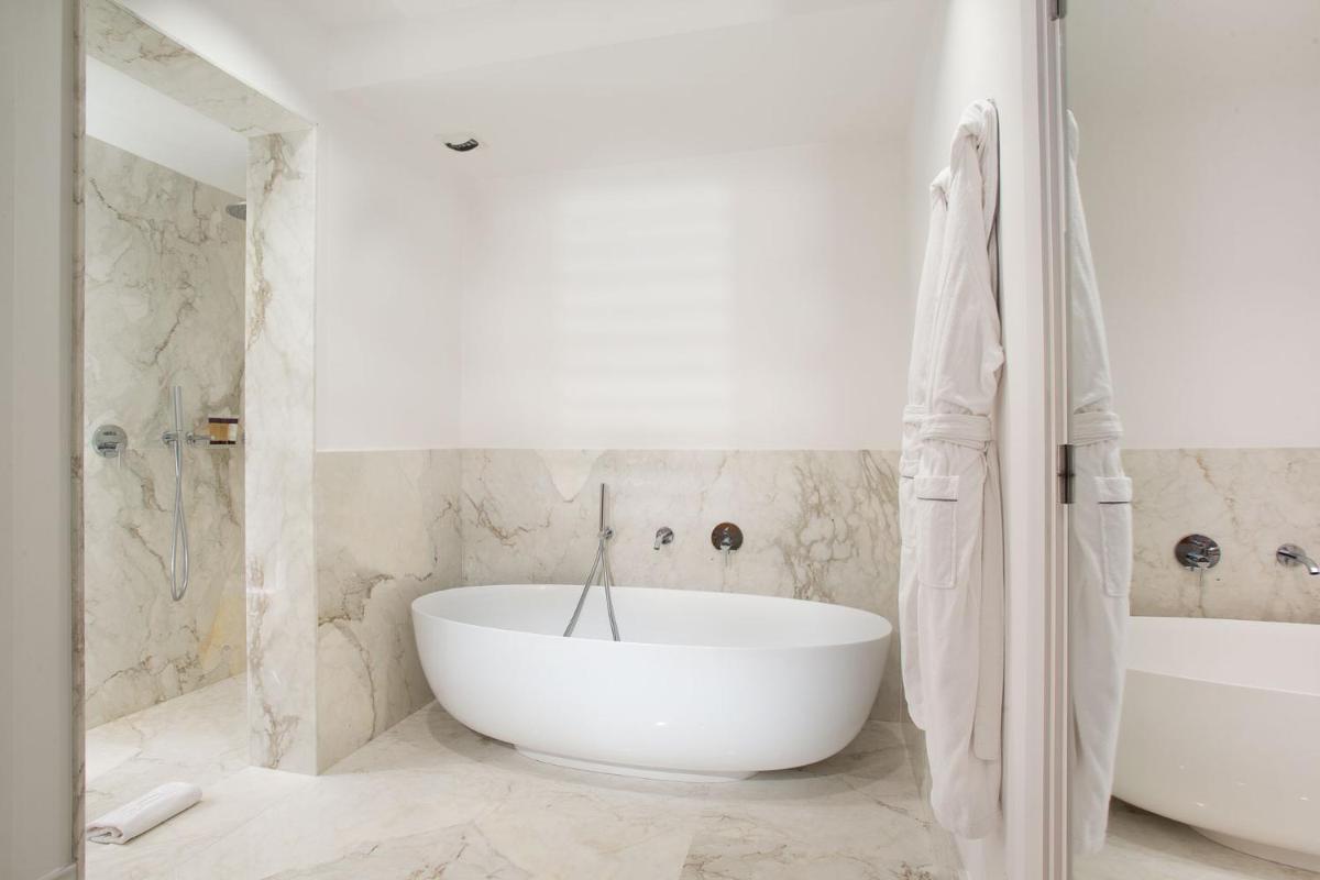 Salle de bains dans l'établissement Casadelmar