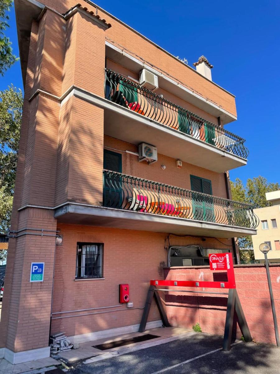 Flatinrome Residence Fiera - Housity