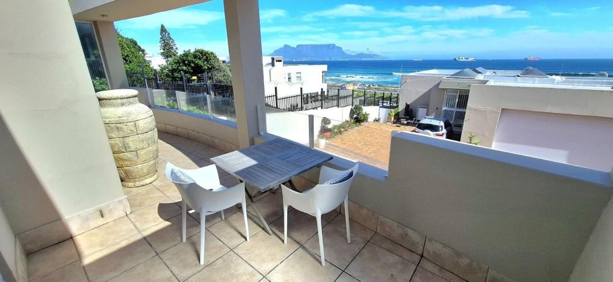 2WhiteWaters Bloubergstrand Homestay - Housity
