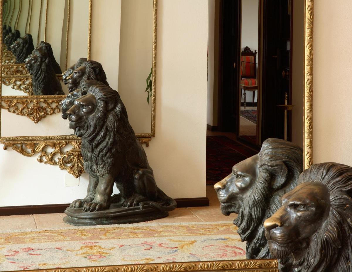 Hotel Villa Montanarini - Housity