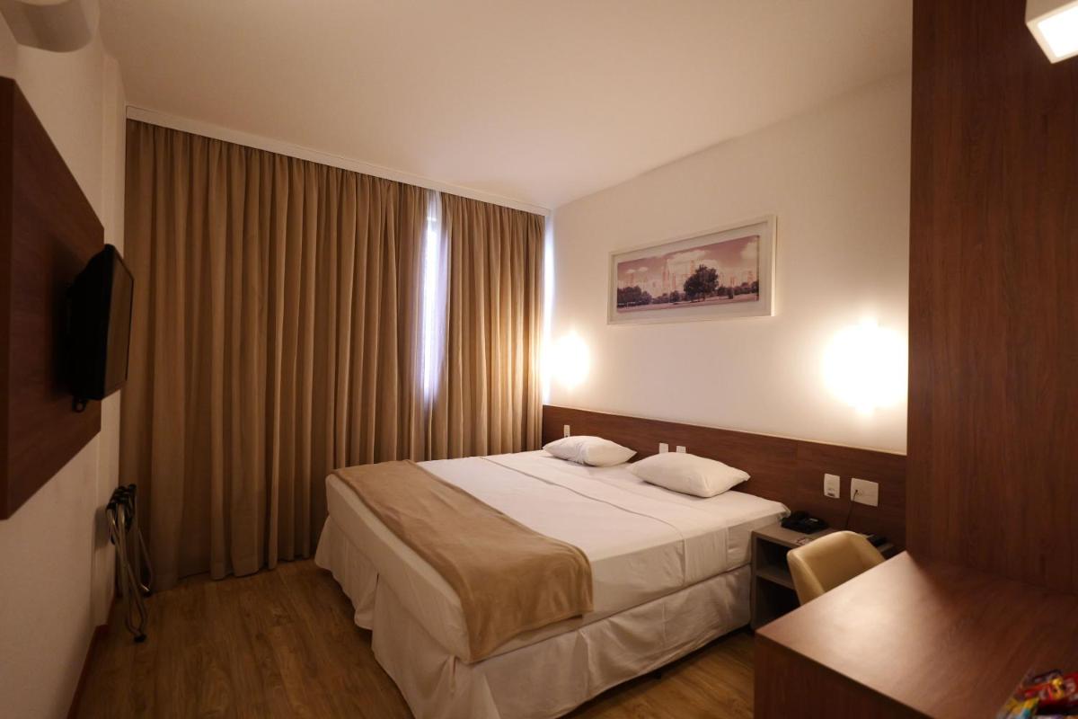 Samba Linhares - Housity