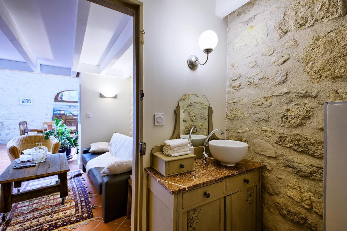 La Grange d'Oustaud - Housity