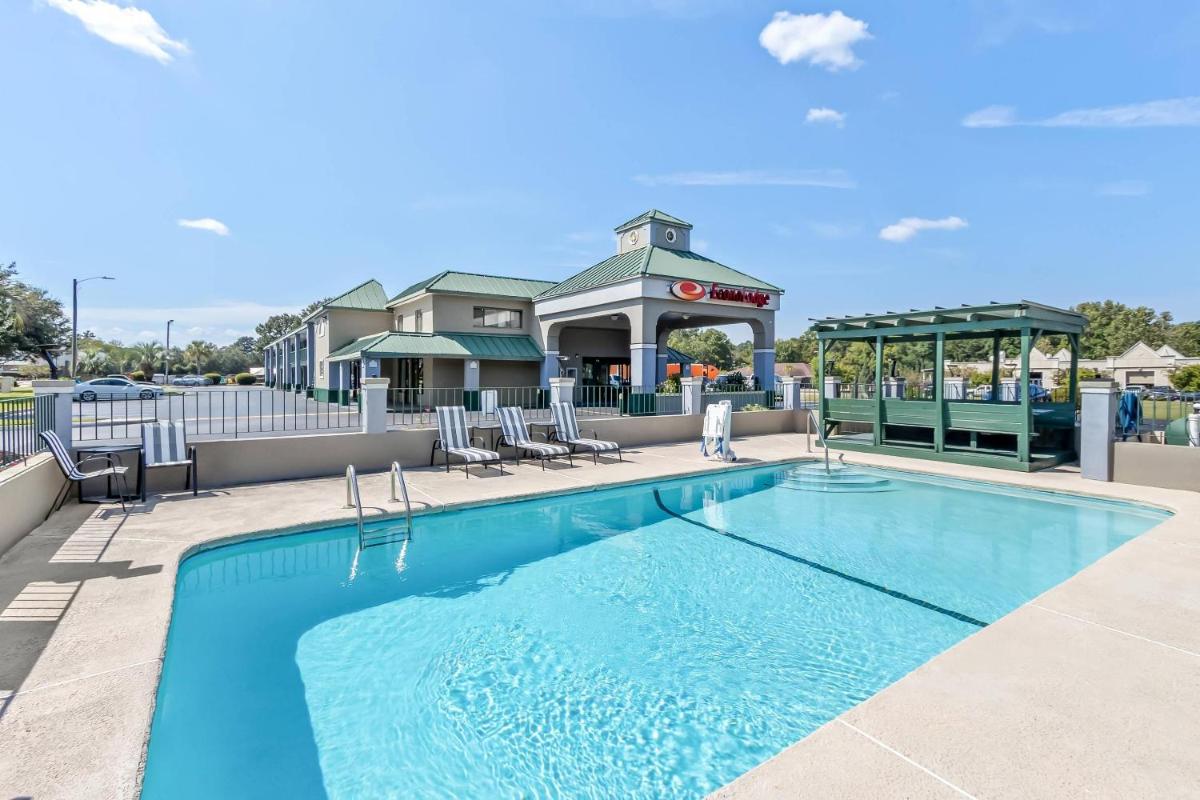 Econo Lodge Goose Creek - Charleston North - Housity