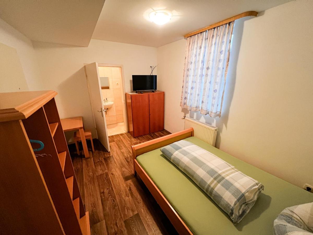 Monteurunterkunft Zum Mohr - Housity